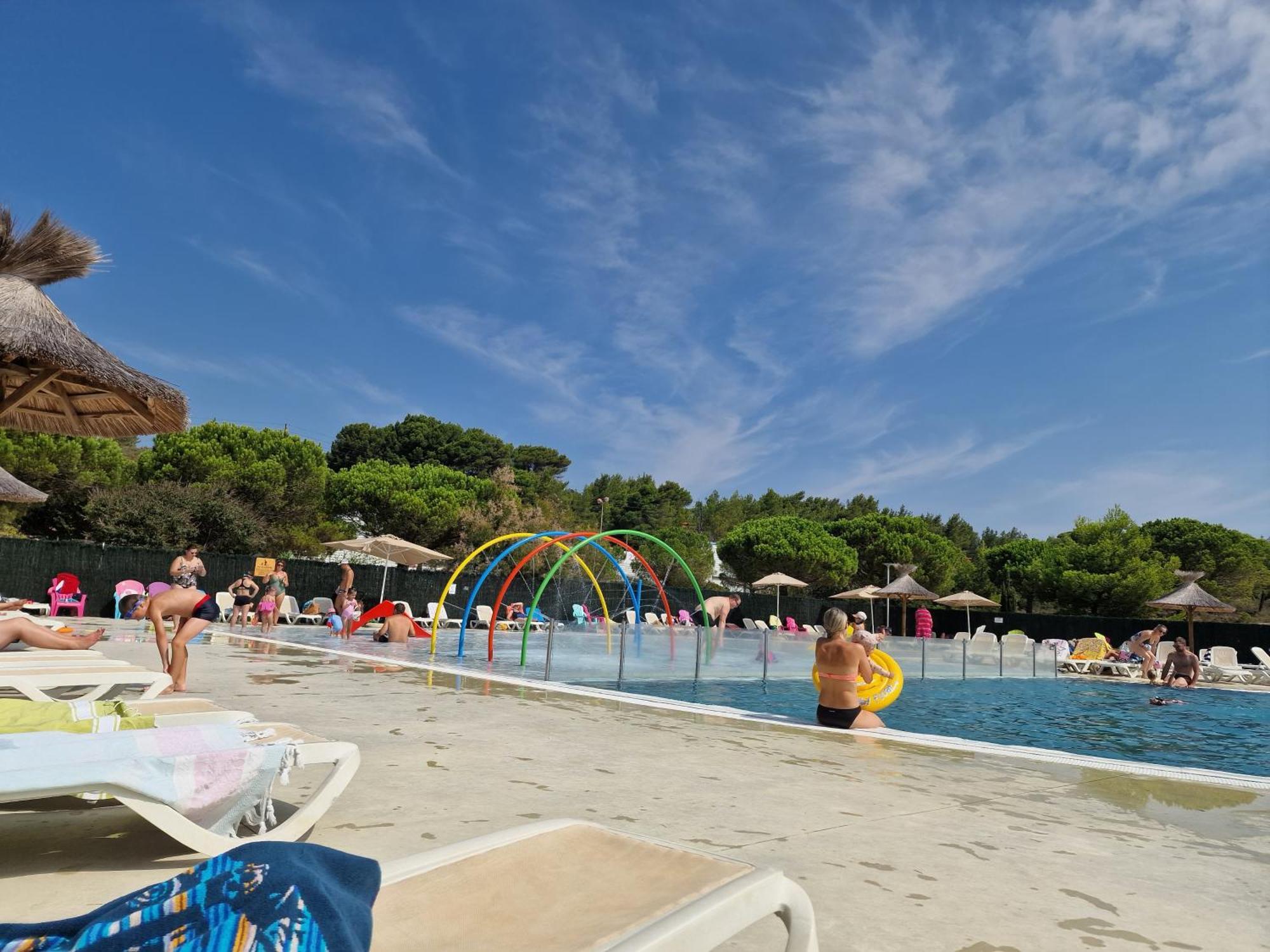 Camping Mobilhome Clim Tele La Falaise 4 Etoiles Narbonne