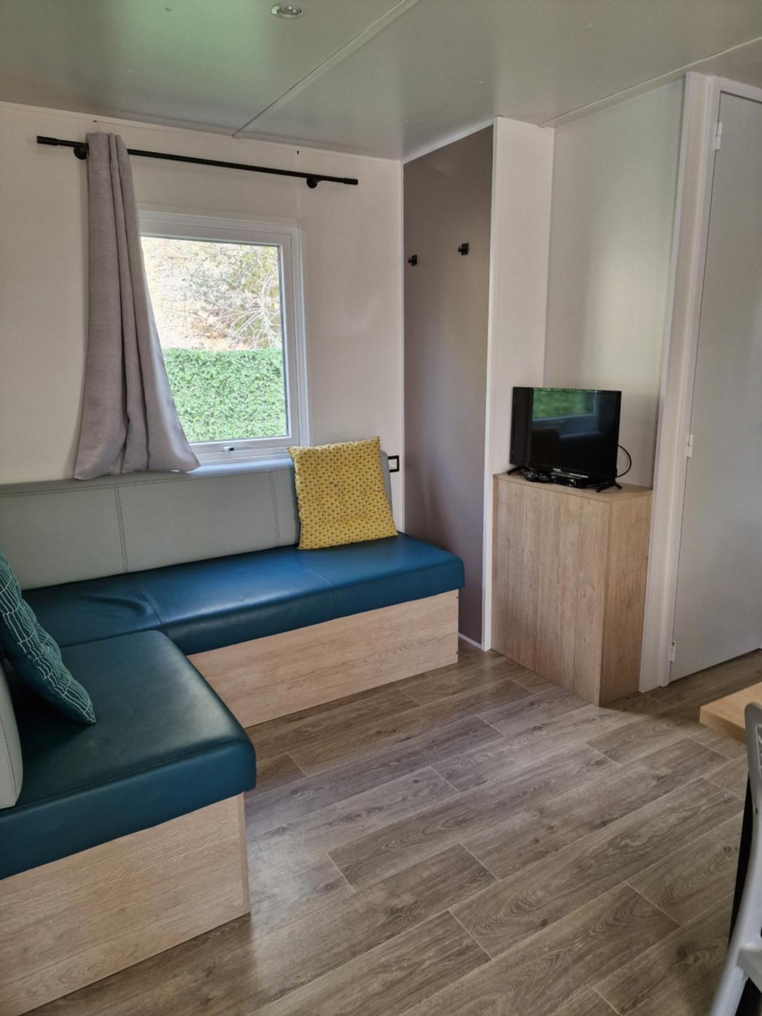 Mobilhome Clim Tele La Falaise 4 Etoiles * Narbonne